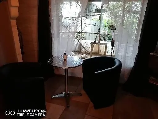 Couette-café Chambre hotes les oiseaux Uzech