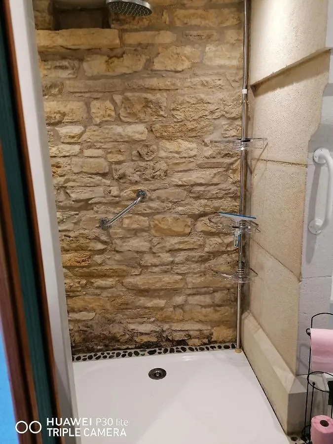 Chambre hotes les oiseaux Uzech 0*,  France